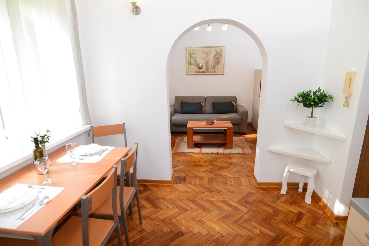 Central Spot Apartments Belgrad Dış mekan fotoğraf